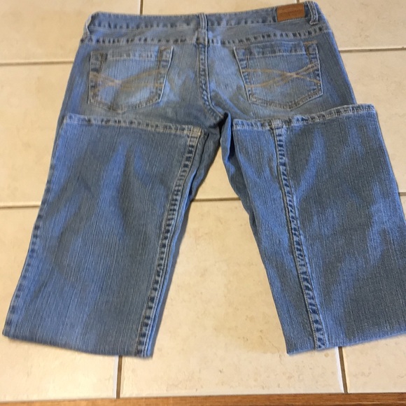 ✨✨REDUCED Women’s Aeropostale Jeans✨✨ - Picture 2 of 7